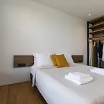 Momentum イアリソス