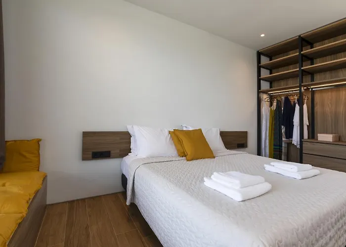 Momentum イアリソス